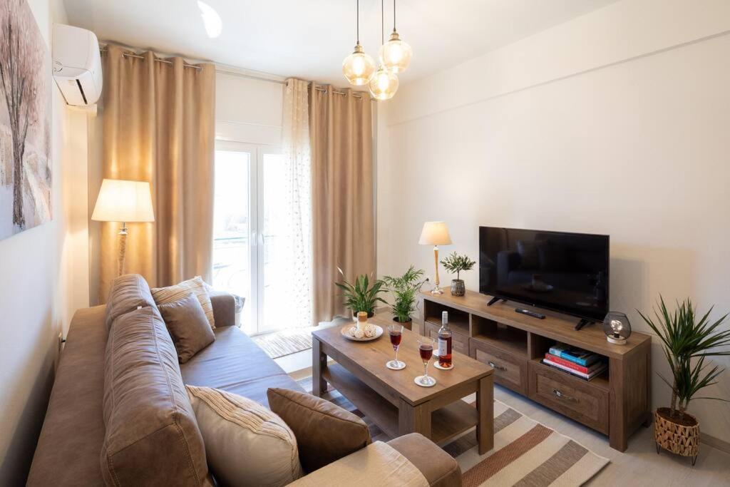 Afrodite'S Cosy And Lovely Apartment Alepú Kültér fotó